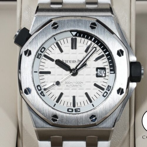 オーデマピゲ ロイヤルオーク オフショア ダイバー Ref.15710ST.OO.A002CA.02 ステンレススチール シルバー（メガタペストリー）文字盤 中古 rgkia2ei 商品画像1