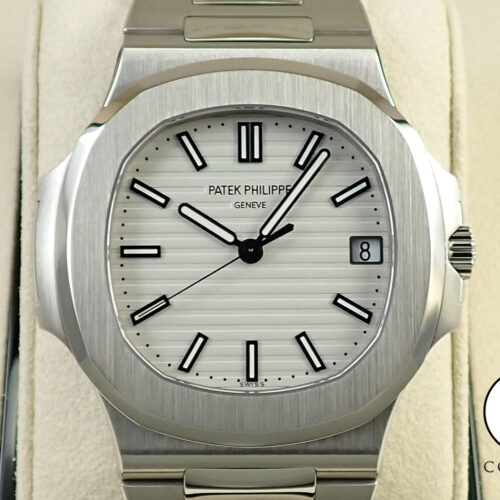 パテックフィリップ ノーチラス Ref.5711/1A-011 ステンレススチール ホワイト文字盤 商品画像1